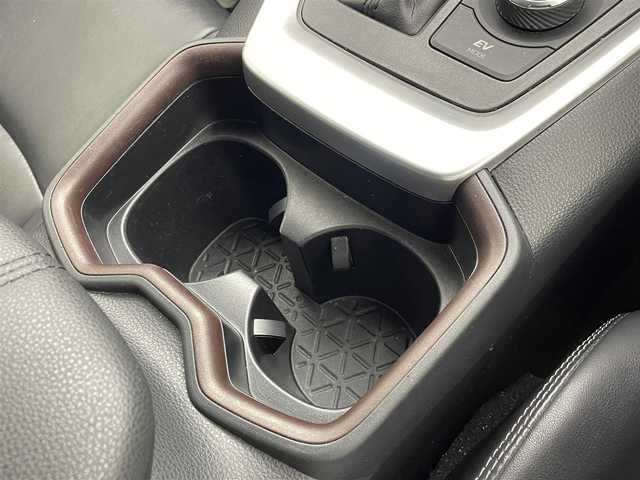 トヨタ ＲＡＶ４ ハイブリットG 茨城県 2020(令2)年 9.2万km アティチュードブラックマイカ 純正9型ナビ/バックカメラ/フルセグ/TRDエアロ/デジタルインナーミラー/衝突被害軽減ブレーキ/車線逸脱抑制装置/レーダークルーズコントロール/オートマチックハイビーム/クリアランスソナー/BSM/ETC2.0/ステアリングヒーター/シートヒーター/純正18インチAW/LEDヘッドライト/スマートキー