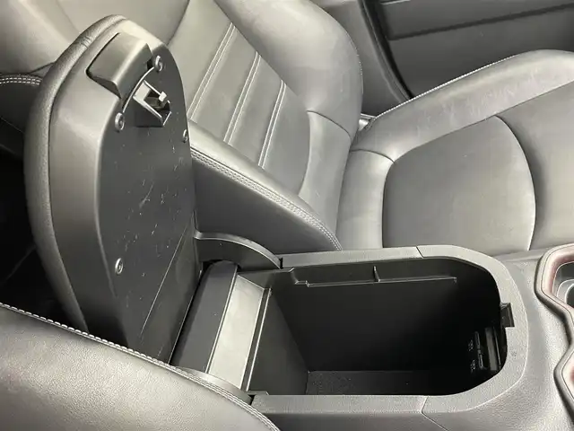 トヨタ ＲＡＶ４ ハイブリットG 茨城県 2020(令2)年 9.2万km アティチュードブラックマイカ 純正9型ナビ/バックカメラ/フルセグ/TRDエアロ/デジタルインナーミラー/衝突被害軽減ブレーキ/車線逸脱抑制装置/レーダークルーズコントロール/オートマチックハイビーム/クリアランスソナー/BSM/ETC2.0/ステアリングヒーター/シートヒーター/純正18インチAW/LEDヘッドライト/スマートキー