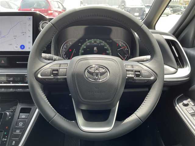 トヨタ ヴォクシー S－Z 滋賀県 2022(令4)年 3.6万km ホワイトパールクリスタルシャイン ガソリン/2WD(FF)/CVT/両側パワースライドドア/純正フリップダウンモニター/純正10.5インチナビ/(AM/FN/CD/DVD/BT/USB/フルセグTV）/バックカメラ/ETC/ドライブレコーダー/ＴｏｙｏｔａＳａｆｅｔｙＳｅｎｓｅ/・プリクラッシュセーフティ/・レーダークルーズコントロール/・レーンキープアシスト	/・横滑り防止装置/・コーナーセンサー/・標識検知機能	/・プロアクティブドライビングアシスト（ＰＤＡ）/ハーフレザーシート/シートヒーター/電格格納ミラー/電動サイドブレーキ/ブレーキホールド/革巻きステアリング/ステアリングスイッチ/オートライト/LEDヘッドライト/オートマチックハイビーム/プッシュスタート/純正フロアマット/純正ドアバイザー