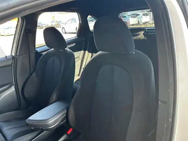 ＢＭＷ ２１８ｄ 富山県 2018(平30)年 3.5万km 白 純正HDDナビ/DVD/CD再生/AM/FMラジオ/Bluetooth接続/USB接続/バックカメラ/ヘッドアップディスプレイ/前後ドラレコ/D/N席シートヒーター/アイドリングストップ/ACC/プッシュスタート/ミラー内臓ETC