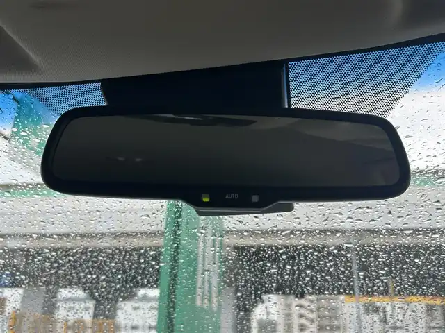 レクサス ＮＸ 200t Iパッケージ 兵庫県 2015(平27)年 7.6万km ソニッククォーツ 純正ナビ（AM/FM/CD/DVD/BT)/フルセグTV/バックカメラ/サイドカメラ/革巻きステアリング/パドルシフト/ステアリングヒーター/クルーズコントロール/レーンキープアシスト/プリクラッシュ/センターデフロック/オートハイビーム/ビルドインETC/D/N席パワーシート/D/N席シートヒーター/ISOFIX/純正フロアマット/コーナーセンサー/純正18インチアルミホイール/取扱説明書
