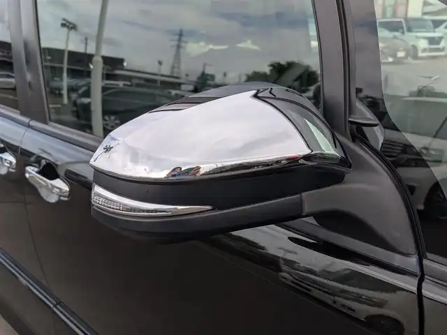 トヨタ ヴォクシー ZS 煌Ⅲ 福井県 2021(令3)年 4.3万km イナズマスパーキングブラックガラスフレーク 純正16インチAW/衝突被害軽減システム/両側パワースライドドア/LEDヘッドライト/前後ドライブレコーダー/クルーズコントロール/前後コーナーセンサー/トヨタセーフティセンス/ハーフレザーシート/バックカメラ/純正SDナビ/ワンセグテレビ/レーンキープアシスト/横滑り防止装置/盗難防止装置/オートマチックハイビーム/アイドリングストップ/純正フロアマット/スマートキー