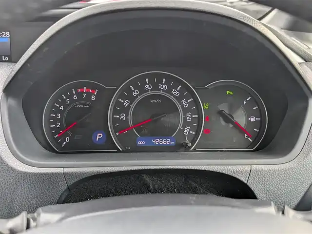 トヨタ ヴォクシー ZS 煌Ⅲ 福井県 2021(令3)年 4.3万km イナズマスパーキングブラックガラスフレーク 純正16インチAW/衝突被害軽減システム/両側パワースライドドア/LEDヘッドライト/前後ドライブレコーダー/クルーズコントロール/前後コーナーセンサー/トヨタセーフティセンス/ハーフレザーシート/バックカメラ/純正SDナビ/ワンセグテレビ/レーンキープアシスト/横滑り防止装置/盗難防止装置/オートマチックハイビーム/アイドリングストップ/純正フロアマット/スマートキー