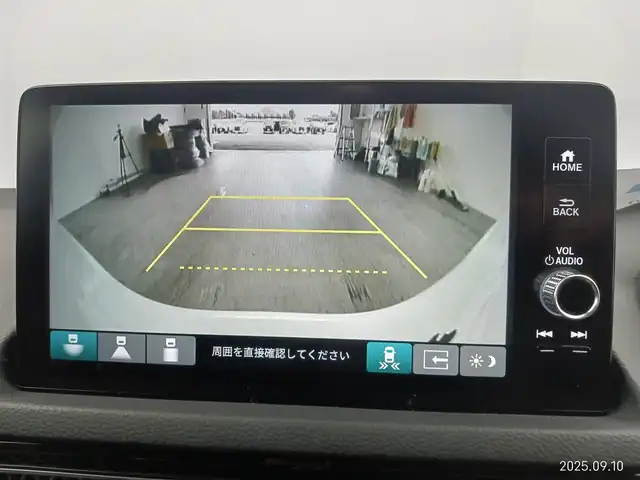 ホンダ シビック e:HEV 愛知県 2022(令4)年 5.5万km プラチナホワイトパール ホンダセンシング/・衝突軽減ブレーキシステム/・車線維持支援システム/・アダプティブクルーズコントロール/・トラフィックジャムアシスト/・オートハイビーム/・アダプティブドライビングビーム/前後ドライブレコーダー/純正ディスプレイオーディオ/・BT/フルセグ/アップルカープレイ/BOSEプレミアムサウンドシステム/バックカメラ/ビルトインETC2.0/置くだけ充電/革巻きステアリング/ステアリングリモコン/パドルシフト/ハーフレザーシート/パワーシート（前席）/シートヒーター（前席）/純正LEDヘッドライト/フォグランプ/純正18インチアルミホイール