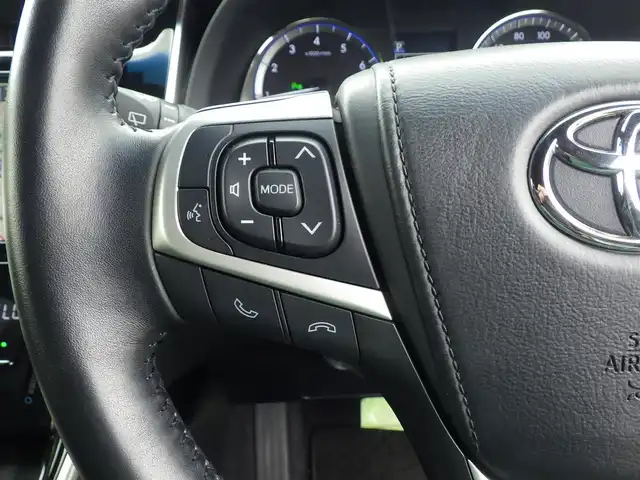 トヨタ ハリアー プレミアム 千葉県 2019(平31)年 1.8万km ブラック Toyota Safety Sense/・プリクラッシュセーフティ/・レーンディパーチャーアラート/・オートハイビーム/・レーダークルーズコントロール/パワーバックドア/ハーフレザーシート/9インチ純正SDナビ/地デジTV/【DVD/CD再生機能　Bluetooth接続】/バックカメラ/革巻きステアリング/ETC/LEDヘッドライト/フォグライト/ウインカーミラー/クリアランスソナー/純正18インチアルミホイル/サイド/カーテンエアバッグ/スマートキー