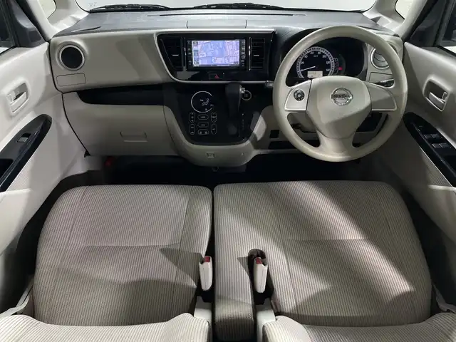 日産 デイズ ルークス X 神奈川県 2018(平30)年 4.5万km ホワイトパール エマージェンシーブレーキ/純正7インチナビゲーション/Bluetooth フルセグ　SD　CD　DVD　AUX/アラウンドビューモニター/片側パワースライドドア/アイドリングストップ/オートレベライザー/ステアリングスイッチ/LEDヘッドライト/電動格納ミラー/純正フロアマット/純正ドアバイザー