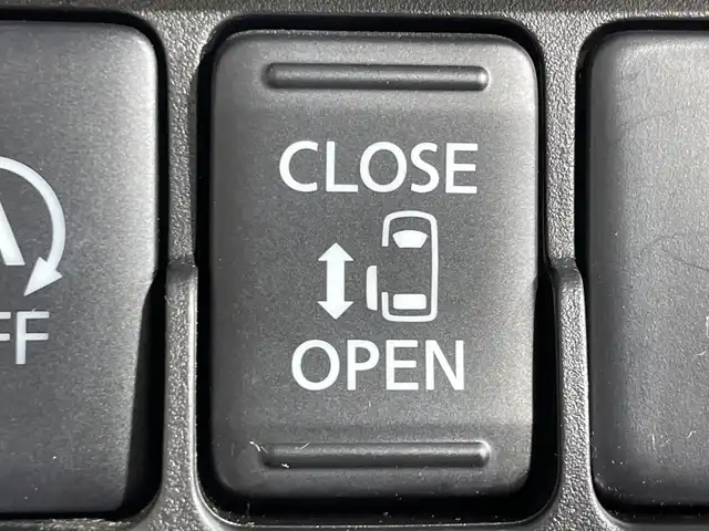 日産 デイズ ルークス X 神奈川県 2018(平30)年 4.5万km ホワイトパール エマージェンシーブレーキ/純正7インチナビゲーション/Bluetooth フルセグ　SD　CD　DVD　AUX/アラウンドビューモニター/片側パワースライドドア/アイドリングストップ/オートレベライザー/ステアリングスイッチ/LEDヘッドライト/電動格納ミラー/純正フロアマット/純正ドアバイザー