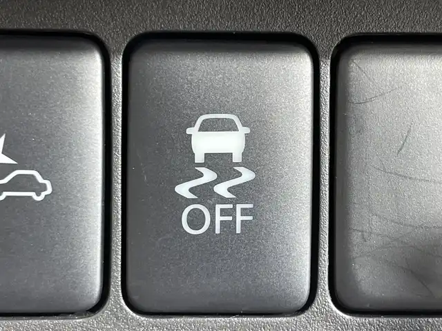 日産 デイズ ルークス X 神奈川県 2018(平30)年 4.5万km ホワイトパール エマージェンシーブレーキ/純正7インチナビゲーション/Bluetooth フルセグ　SD　CD　DVD　AUX/アラウンドビューモニター/片側パワースライドドア/アイドリングストップ/オートレベライザー/ステアリングスイッチ/LEDヘッドライト/電動格納ミラー/純正フロアマット/純正ドアバイザー