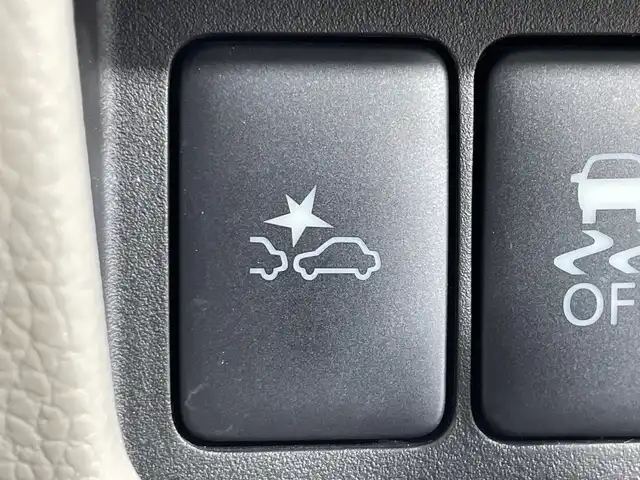 日産 デイズ ルークス X 神奈川県 2018(平30)年 4.5万km ホワイトパール エマージェンシーブレーキ/純正7インチナビゲーション/Bluetooth フルセグ　SD　CD　DVD　AUX/アラウンドビューモニター/片側パワースライドドア/アイドリングストップ/オートレベライザー/ステアリングスイッチ/LEDヘッドライト/電動格納ミラー/純正フロアマット/純正ドアバイザー