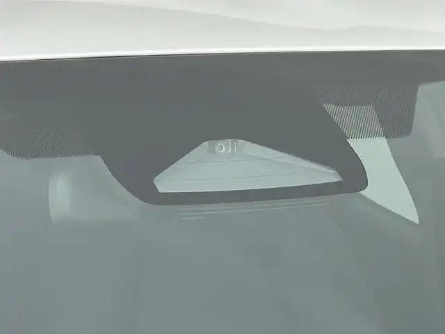 トヨタ ヤリス X 道央・札幌 2024(令6)年 0.6万km プラチナホワイトパールマイカ ・４WD/・寒冷地仕様/・社外ナビ/　CD/TV/BT/USB/・バックカメラ/・ETC/・トヨタセーフティセンス/・プリクラッシュセーフティ/・レーダークルーズコントロール/・レーンディパーチャーアラート/・パーキングサポートブレーキ/・ロードサインアシスト/・クリアランスソナー/・オートハイビーム/・プッシュスタート/・スマートキー/・フロアマット