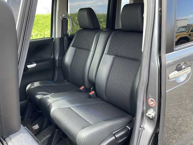 ホンダ Ｎ ＢＯＸ カスタム G ターボ Lパッケージ 新潟県 2015(平27)年 6.4万km ポリッシュドメタルメタリック 4WD/社外SDナビ(CN-RE06D)/CD/DVD/BT/フルセグテレビ/SDミュージックサーバー/バックカメラ/ETC/ドライブレコーダー/衝突被害軽減ブレーキ/クルーズコントロール/両側パワースライドドア/半革シート/ベンチシート/シートヒーター /ミラーヒーター/ステアリングスイッチ/パドルシフト/スマートキー/プッシュスタート/キセノンヘッドライト/オートライト/フォグランプ/純正15インチアルミホイール/社外14インチAW冬タイヤ車載