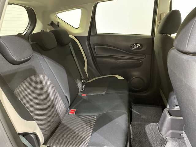 日産 ノート e－パワー X 愛媛県 2020(令2)年 2.9万km ダークメタルグレー 社外ナビ/ワンセグ／Ｂｌｕｅｔｏｏｔｈ／ＵＳＢ/バックカメラ/衝突軽減ブレーキ/前後コーナーセンサー/レーンキープアシスト/ＥＴＣ/前方ドライブレコーダー/オートライト/スマートキー