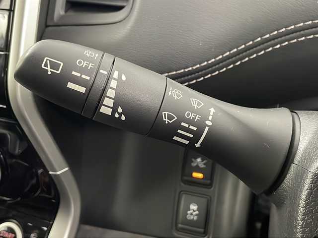 日産 セレナ ハイウェイスター プロパイロットED 埼玉県 2016(平28)年 6.7万km ブリリアントシルバー 純正後席モニター/純正ナビ（MM516D-L）（SD無し動作未確認）/バックカメラ/アダプティブクルーズコントロール/プロパイロット/両側パワースライドドア/ビルトインＥＴＣ/クリアランスソナー/横滑り防止装置/衝突軽減ブレーキ/プッシュスタート/アイドリングストップ/純正フロアマット/LEDオートヘッドライト/純正アルミホイール/フロントフォグランプ