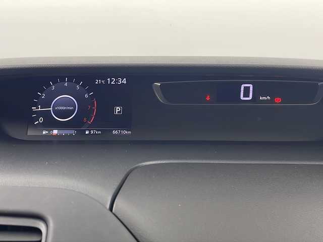 日産 セレナ ハイウェイスター プロパイロットED 埼玉県 2016(平28)年 6.7万km ブリリアントシルバー 純正後席モニター/純正ナビ（MM516D-L）（SD無し動作未確認）/バックカメラ/アダプティブクルーズコントロール/プロパイロット/両側パワースライドドア/ビルトインＥＴＣ/クリアランスソナー/横滑り防止装置/衝突軽減ブレーキ/プッシュスタート/アイドリングストップ/純正フロアマット/LEDオートヘッドライト/純正アルミホイール/フロントフォグランプ