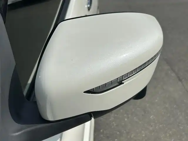 日産 セレナ ハイウェイスター V 福岡県 2022(令4)年 4万km ブリリアントホワイトパール 純正10型SDナビ（フルセグTV/CD/DVD/BT)アラウンドビューモニタープロパイロットエマージェンシーブレーキコーナーセンサーBSM両側パワスラ純正前後ドラレコビルトインETCデジタルインナーミラー純正LED・ホイールスマートキープッシュスタート