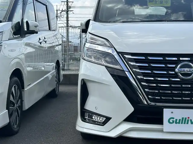 日産 セレナ ハイウェイスター V 福岡県 2022(令4)年 4万km ブリリアントホワイトパール 純正10型SDナビ（フルセグTV/CD/DVD/BT)アラウンドビューモニタープロパイロットエマージェンシーブレーキコーナーセンサーBSM両側パワスラ純正前後ドラレコビルトインETCデジタルインナーミラー純正LED・ホイールスマートキープッシュスタート