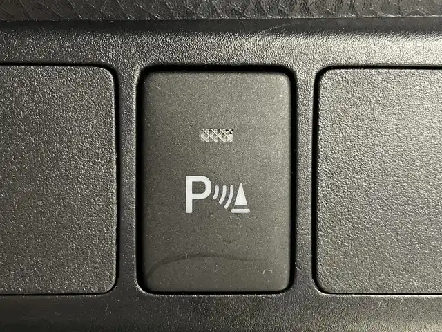 トヨタ ルーミー カスタムG－T 福島県 2021(令3)年 3.5万km パールホワイトⅢ トヨタセーフティセンス/・スマートアシスト/・オートマチックハイビーム/・衝突警報/・衝突回避支援ブレーキ/・ブレーキ制御/・前後誤発進抑制機能/・車線逸脱防止機能/・ふらつき警報/・先行車発進お知らせ機能/・衝突被害軽減システム/・盗難防止装置/・コーナーセンサー/9インチディスプレイオーディオ/・フルセグ/TV/USB/iPod/Android Auto/Apple CarPlay/FM/AM/パノラミックビューモニター/両側パワースライドドア/レーダークルーズコントロール/LEDオートライト/・フォグランプ/シートヒーター/純正アルミホイール付きサマータイヤ/PWRモード/アイドリングストップ/電子パーキング/・オートブレーキホールド/電動格納ミラー/・ウィンカーミラー/前後ドラレコ/ETC/ドアバイザー/ターボ/プッシュスタート/・スマートキー/・スペアキー