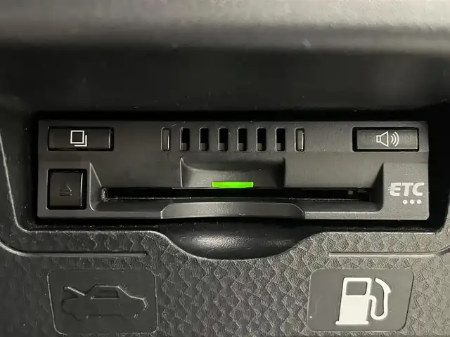 トヨタ ルーミー カスタムG－T 福島県 2021(令3)年 3.5万km パールホワイトⅢ トヨタセーフティセンス/・スマートアシスト/・オートマチックハイビーム/・衝突警報/・衝突回避支援ブレーキ/・ブレーキ制御/・前後誤発進抑制機能/・車線逸脱防止機能/・ふらつき警報/・先行車発進お知らせ機能/・衝突被害軽減システム/・盗難防止装置/・コーナーセンサー/9インチディスプレイオーディオ/・フルセグ/TV/USB/iPod/Android Auto/Apple CarPlay/FM/AM/パノラミックビューモニター/両側パワースライドドア/レーダークルーズコントロール/LEDオートライト/・フォグランプ/シートヒーター/純正アルミホイール付きサマータイヤ/PWRモード/アイドリングストップ/電子パーキング/・オートブレーキホールド/電動格納ミラー/・ウィンカーミラー/前後ドラレコ/ETC/ドアバイザー/ターボ/プッシュスタート/・スマートキー/・スペアキー