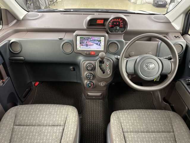 トヨタ スペイド X 道央・札幌 2014(平26)年 2.3万km ダークバイオレットマイカメタリック ・4WD/寒冷地仕様/・純正ナビ  ワンセグ/CD/DVD/SD/BT/・バックカメラ/・片側パワースライドドア/・ワイパーデアイサー/・横滑り防止/・ヘッドライトレベライザー/・電動格納ミラー/ミラーウィンカー/・純正フロアマット/・リモコンキー/スペアキー×2/・夏タイヤ社外AW積込