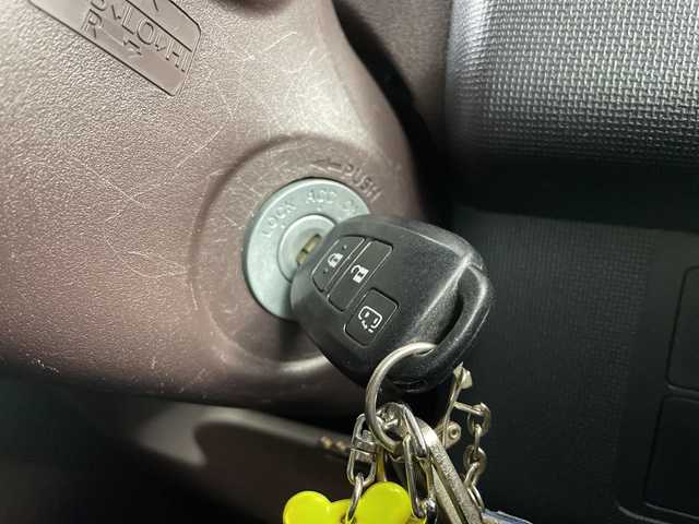 トヨタ スペイド X 道央・札幌 2014(平26)年 2.3万km ダークバイオレットマイカメタリック ・4WD/寒冷地仕様/・純正ナビ  ワンセグ/CD/DVD/SD/BT/・バックカメラ/・片側パワースライドドア/・ワイパーデアイサー/・横滑り防止/・ヘッドライトレベライザー/・電動格納ミラー/ミラーウィンカー/・純正フロアマット/・リモコンキー/スペアキー×2/・夏タイヤ社外AW積込