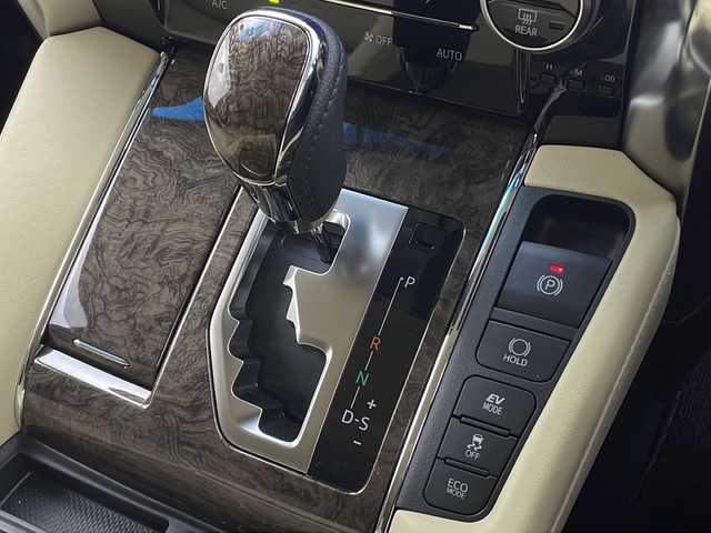 トヨタ ヴェルファイア ハイブリット エグゼクティブ ラウンジ 大阪府 2018(平30)年 1.5万km ホワイトパールクリスタルシャイン 純正９インチJBLナビ/【BT/フルセグTV/USB/AUX]/純正フリップダウンモニター/JBLスピーカー/ツインムーンルーフ/パノラミックビューモニター/デジタルインナーミラー/HDMI/ETC2.0/ドライブレコーダー前後/両側パワースライドドア/衝突被害軽減システム/ブラインドスポットモニター/コーナーセンサー前後/クルーズコントロール追従/パワーシート　D+N　二列目/シートヒーター/シートベンチレーション/オットマン/メモリシート/純正17インチアルミホイール/三眼LED