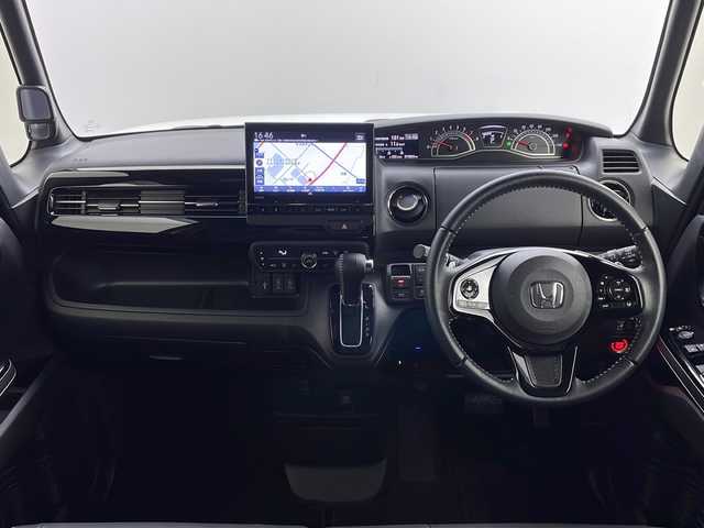 ホンダ Ｎ ＢＯＸ L ターボ 茨城県 2023(令5)年 1.5万km プラチナホワイトパール 純正９型ナビ　フルセグＴＶ　バックモニター　両側電動スライドドア　追従クルコン　純正ドラレコ　シートヒーター　ＥＴＣ　衝突軽減ブレーキ　ＵＳＢ入力　スマートキー　純正１５インチアルミホイール　禁煙車