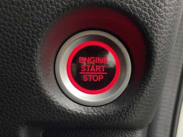 ホンダ Ｎ ＢＯＸ L ターボ 茨城県 2023(令5)年 1.5万km プラチナホワイトパール 純正９型ナビ　フルセグＴＶ　バックモニター　両側電動スライドドア　追従クルコン　純正ドラレコ　シートヒーター　ＥＴＣ　衝突軽減ブレーキ　ＵＳＢ入力　スマートキー　純正１５インチアルミホイール　禁煙車