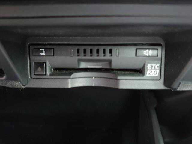 トヨタ クラウン ハイブリッド RS リミテッド 東京都 2020(令2)年 4.2万km ホワイトパールクリスタルシャイン 純正ナビ/スマートキー/バックカメラ/フルセグTV/レーダークルーズコントロール/ETC2.0/運転席/助手席パワーシート/シートヒーター/ステアリングヒーター/純正フロアマット/コーナーセンサー/ブラインドスポットモニター/衝突軽減装置/レーンアシスト/LEDライト/フォグライト