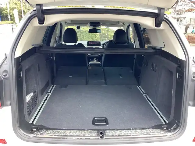 ＢＭＷ Ｘ３ xDrive20d Xライン 神奈川県 2020(令2)年 4.6万km ミネラルホワイト ハイラインパッケージ/・ランバーサポート/・リヤシートヒーティング/・ヴァーネスカ・レザー・シート/ナビゲーションシステム/・TV/BT/USB/全周囲カメラ/アダプティブ・ヘッドライト/パーキングアシストプラス/・PDC／パーク・ディスタンス・コントロール/（フロント&リヤ、ビジュアル表示機能付）/・パーキング・アシスト（並列・縦列）/・トップ・ビュー/・ サイド・ビュー・カメラ/・リヤ・ビュー・カメラ（予想進路表示機能付）/ドライビング・アシスト・プラス/・アクティブ・クルーズ・コントロール（ストップ&ゴー機能付）/・ステアリング&レーン・コントロール・アシスト/・ レーン・ディパーチャー・ウォーニング（車線逸脱警告システム）/・ レーン・チェンジ・ウォーニング/・ アクティブ・サイド・コリジョン・プロテクション/・ 前車接近警告機能/・ 衝突回避・被害軽減ブレーキ/・ 事故回避アシスト/・後車衝突警告機能/ABS/CBC/DSC／DTC／DBC/HDC/パワーシート/ETC2.0/ドライブレコーダー/ワイヤレス充電