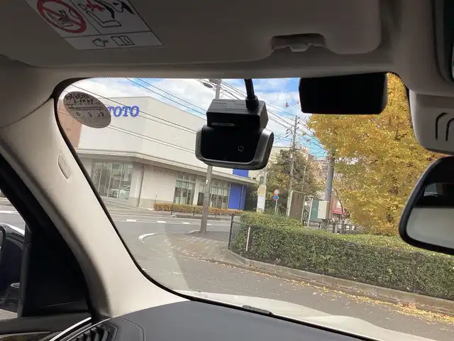 ＢＭＷ Ｘ３ xDrive20d Xライン 神奈川県 2020(令2)年 4.6万km ミネラルホワイト ハイラインパッケージ/・ランバーサポート/・リヤシートヒーティング/・ヴァーネスカ・レザー・シート/ナビゲーションシステム/・TV/BT/USB/全周囲カメラ/アダプティブ・ヘッドライト/パーキングアシストプラス/・PDC／パーク・ディスタンス・コントロール/（フロント&リヤ、ビジュアル表示機能付）/・パーキング・アシスト（並列・縦列）/・トップ・ビュー/・ サイド・ビュー・カメラ/・リヤ・ビュー・カメラ（予想進路表示機能付）/ドライビング・アシスト・プラス/・アクティブ・クルーズ・コントロール（ストップ&ゴー機能付）/・ステアリング&レーン・コントロール・アシスト/・ レーン・ディパーチャー・ウォーニング（車線逸脱警告システム）/・ レーン・チェンジ・ウォーニング/・ アクティブ・サイド・コリジョン・プロテクション/・ 前車接近警告機能/・ 衝突回避・被害軽減ブレーキ/・ 事故回避アシスト/・後車衝突警告機能/ABS/CBC/DSC／DTC／DBC/HDC/パワーシート/ETC2.0/ドライブレコーダー/ワイヤレス充電