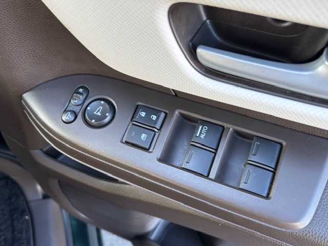 ホンダ Ｎ ＢＯＸ EX 宮城県 2021(令3)年 3.6万km ブリティッシュグリーンP 登録時走行距離３６０２３ｋｍ/クルーズコントロール/ビルトインETC/横滑り防止装置/車線逸脱警報/衝突軽減ブレーキ/純正フロアマット/DVD/CD/FM/AM/TV/iPad/SD/USB/BT/片側パワースライドドア/バックカメラ/ステアリングリモコン/シートヒーター/ドライブレコーダー前後/LEDヘッドライト/純正ドアバイザー/電格ミラー/パワーウインド/オートライト/AAC/純正スチールホイール/純正ホイールキャップ/タイヤ【ダンロップ　EC204】２３年製