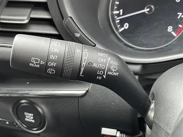 マツダ マツダ３ファストバック 15S ツーリング 滋賀県 2019(令1)年 4.5万km ジェットブラックマイカ 純正8.8インチナビ/【Bluetooth/CD/DVD/フルセグTV/USB】/全方位カメラ/クリアランスソナー/追従クルーズコントロール/ブラインドスポットモニタリング/LEDヘッドライト/オートマチックハイビーム/ヘッドアップディスプレイ/電動パーキングブレーキ/オートブレーキホールド/ETC/MTモード付AT/プッシュスタート/スマートキー/ステアリングリモコン