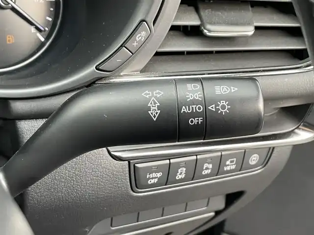 マツダ マツダ３ファストバック 15S ツーリング 滋賀県 2019(令1)年 4.5万km ジェットブラックマイカ 純正8.8インチナビ/【Bluetooth/CD/DVD/フルセグTV/USB】/全方位カメラ/クリアランスソナー/追従クルーズコントロール/ブラインドスポットモニタリング/LEDヘッドライト/オートマチックハイビーム/ヘッドアップディスプレイ/電動パーキングブレーキ/オートブレーキホールド/ETC/MTモード付AT/プッシュスタート/スマートキー/ステアリングリモコン