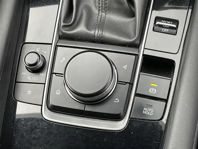 マツダ マツダ３ファストバック 15S ツーリング 滋賀県 2019(令1)年 4.5万km ジェットブラックマイカ 純正8.8インチナビ/【Bluetooth/CD/DVD/フルセグTV/USB】/全方位カメラ/クリアランスソナー/追従クルーズコントロール/ブラインドスポットモニタリング/LEDヘッドライト/オートマチックハイビーム/ヘッドアップディスプレイ/電動パーキングブレーキ/オートブレーキホールド/ETC/MTモード付AT/プッシュスタート/スマートキー/ステアリングリモコン