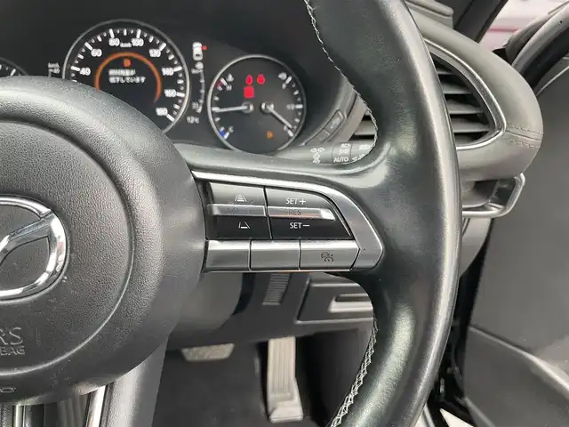 マツダ マツダ３ファストバック 15S ツーリング 滋賀県 2019(令1)年 4.5万km ジェットブラックマイカ 純正8.8インチナビ/【Bluetooth/CD/DVD/フルセグTV/USB】/全方位カメラ/クリアランスソナー/追従クルーズコントロール/ブラインドスポットモニタリング/LEDヘッドライト/オートマチックハイビーム/ヘッドアップディスプレイ/電動パーキングブレーキ/オートブレーキホールド/ETC/MTモード付AT/プッシュスタート/スマートキー/ステアリングリモコン