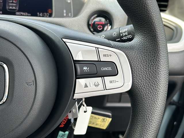 ホンダ フィット e:HEVクロスター 千葉県 2021(令3)年 0.8万km サーフブルー 純正ナビ　バックカメラ　フルセグＴＶ　ＥＴＣ２．０　追従走行クルーズコントロール　前後ドライブレコーダー　前後コーナーセンサー　レーンキープアシスト　カーテンエアバッグ　ＬＥＤ　純正１６ＡＷ　