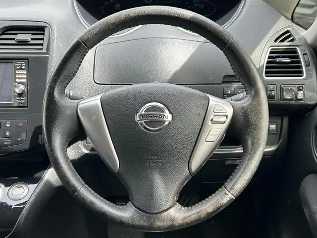 日産 セレナ ハイウェイスター Vセレクション 道東・釧路十勝 2012(平24)年 10.1万km ブリリアントシルバー 4WD/純正ナビ/フルセグTV/バックカメラ/両側パワースライドドア/クルーズコントロール/プッシュスタート/スマートキー/ドアバイザー/フロアマット/革巻きステアリング/イベライザー/社外AW付夏タイヤ積込