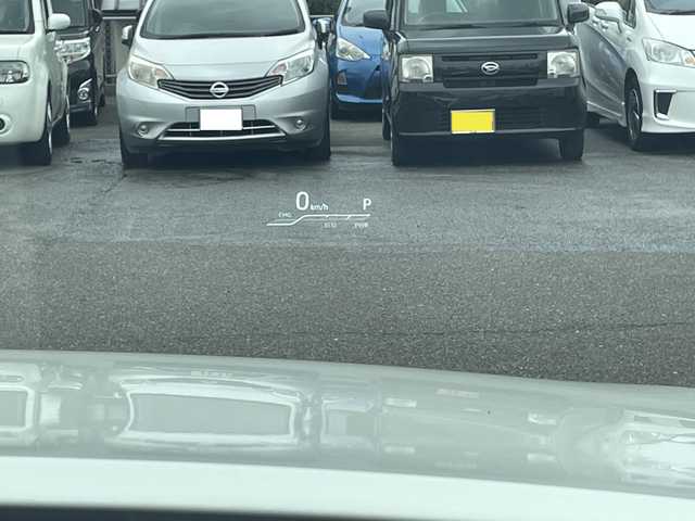 トヨタ クラウン ハイブリッド RS アドバンス 山口県 2019(令1)年 2.4万km ホワイトパールクリスタルシャイン メモリナビ フルセグTV CD DVD BT/バックカメラ/ビルトインETC/コーナーセンサー/ブラインドスポットモニタ/ヘッドアップディスプレイ/衝突被害軽減ブレーキ/レーダークルーズコントロール/レーンアシスト/オートマチックハイビーム/LEDオートヘッドライト/フォグライト/シーケンシャルウィンカー/スマートキー 2個/カードキー/ステアリングリモコン/ハーフレザーシート/前席パワーシート/前席シートヒーター/ステアリングヒーター/前後ドラレコ/TVキャンセラー/置くだけ充電/パドルシフト/ステアリングリモコン/W サイド カーテン ニー エアバッグ/禁煙車