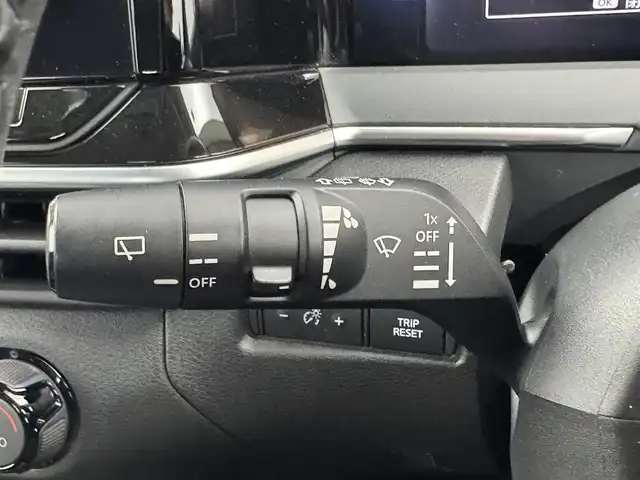 日産 ノート X 愛知県 2021(令3)年 4.4万km ダークメタルグレー 純正9インチSDナビ/（BT/AppleCarPlay/フルセグTV）/アラウンドビューモニター/プロパイロット/置くだけ充電/デジタルインナーミラー/合皮シート/衝突軽減システム/ブラインドスポットモニター/標識検知支援/レーンキープアシスト/コーナーセンサー/オートマチックハイビーム/スポーツモード/エコモード/EVモード/オートブレーキホールド/純正16インチAW/純正LEDヘッドライト/カーテンエアバッグ
