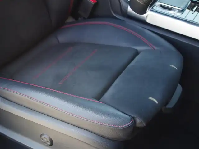 メルセデス・ベンツ ＧＬＢ２００ｄ AMGライン 埼玉県 2020(令2)年 5万km コスモスブラック ブラックハーフレザーシート /アダプティブクルーズコントロール /レーダーセーフティパッケージ /ナビパッケージ /ブラインドスポットモニター /全周囲カメラ /純正ナビ /フルセグTV /ワイヤレス充電/ETC /シートヒーター /シ-トメモリー機能
