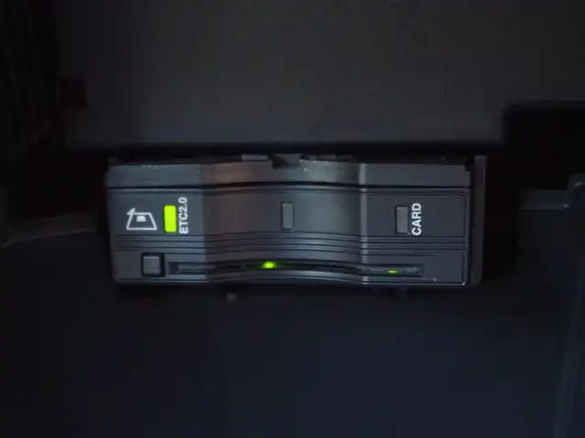 メルセデス・ベンツ ＧＬＢ２００ｄ AMGライン 埼玉県 2020(令2)年 5万km コスモスブラック ブラックハーフレザーシート /アダプティブクルーズコントロール /レーダーセーフティパッケージ /ナビパッケージ /ブラインドスポットモニター /全周囲カメラ /純正ナビ /フルセグTV /ワイヤレス充電/ETC /シートヒーター /シ-トメモリー機能