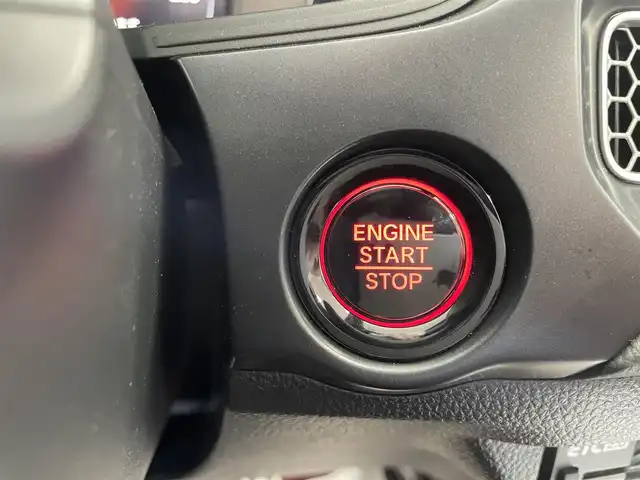 ホンダ シビック タイプR 福島県 2025(令7)年 0.1万km未満 チャンピオンシップホワイト ワンオーナー/ホンダコネクトディスプレーナビ/BT/USB/フルセグTV/ホンダセンシング/レーダークルーズコントロール/クリアランスソナー/ステアリングリモコン/バックカメラ/プッシュスタート/ドアバイザー/オートライト/フルLEDヘッドライト/ビルトインETC 2.0/USB充電ポート