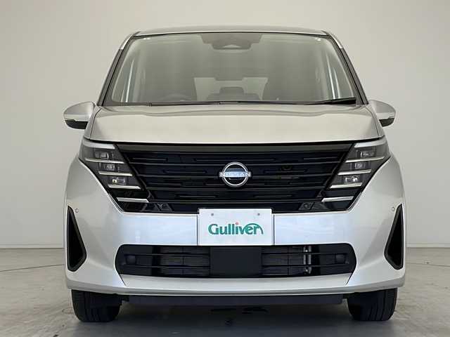 日産 セレナ X 愛知県 2024(令6)年 2.2万km ブリリアントシルバー プロパイロット/衝突被害軽減ブレーキ/社外7インチSD（ナビあり）/レーダークルーズコントロール/CD DVD/Bluetooth/バックカメラ/コーナーセンサー/LEDヘッドライト/ブラインドスポットモニター/パドルシフト/ETC/ステアリングスイッチ/スマートキー/プッシュスタート