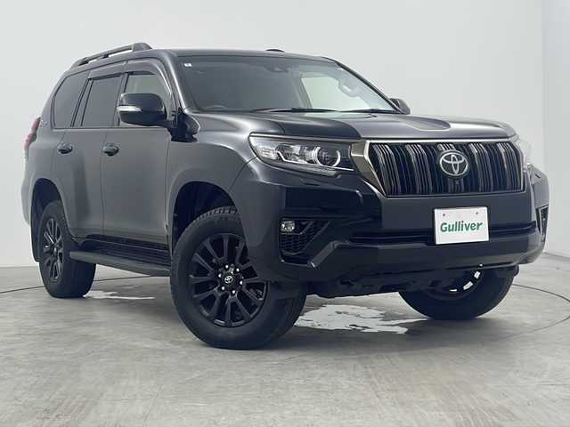 トヨタ ランドクルーザー プラド TX-L 70thアニバーサリーLTD 三重県 2022(令4)年 4.1万km アティチュードブラックマイカ 禁煙車　/純正９インチワイドディスプレイオーディオ（ＯＰ）　/・ナビ機能/・フルセグ/USB/Bluetooth/HDMI/パノラミックビューモニター/BSM/ＲＣＴＡ/電動ムーンルーフ（ＯＰ）/70ｔｈアニバーサリープレート（ディーラーＯＰ）/ルーフレール/トヨタセーフティセンス　/PCS/LDA/RSA/オートマチックハイビーム /専用レザーシート/ＤＮ席パワーシート　/ＤＮ席シートベンチレーション　/レーダークルーズコントロール　/純正ビルトインＥＴＣ２．０/オートAC/MTモード付きAT/ステアリングスイッチ/前後クリアランスソナー/サイド/カーテンエアバッグ
