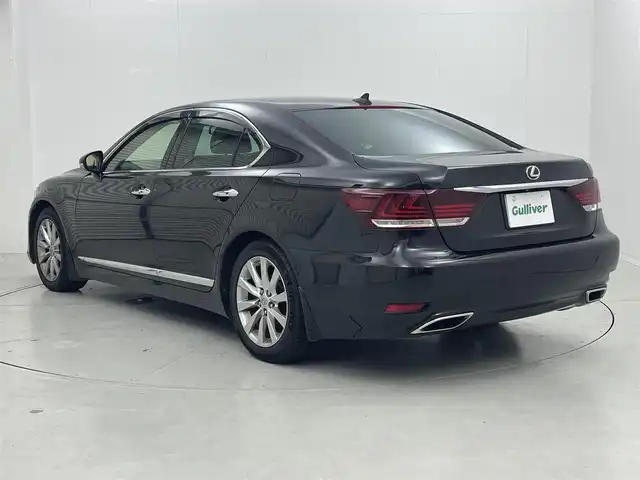 レクサス ＬＳ 460 バージョンC Iパッケージ 茨城県 2012(平24)年 7万km スターライトブラックガラスフレーク 純正12.3型ナビ/マークレビンソンサウンドシステム/バックカメラ/フルセグ/プリクラッシュセーフティシステム/レーンキーピングアシスト/レーダークルーズコントロール/BSM/クリアランスソナー/AC100V/ETC/パワートランクリッド/黒革シート/シートヒーター/ベンチレーション/ステアリングヒーター/純正18インチAW/スマートキー