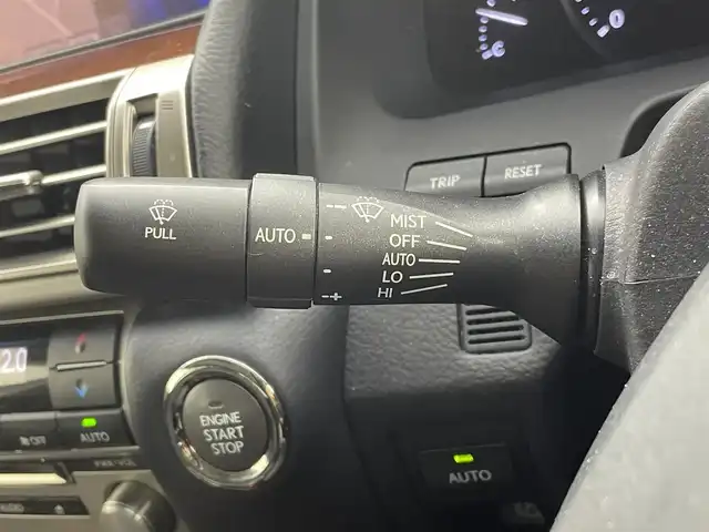レクサス ＬＳ 460 バージョンC Iパッケージ 茨城県 2012(平24)年 7万km スターライトブラックガラスフレーク 純正12.3型ナビ/マークレビンソンサウンドシステム/バックカメラ/フルセグ/プリクラッシュセーフティシステム/レーンキーピングアシスト/レーダークルーズコントロール/BSM/クリアランスソナー/AC100V/ETC/パワートランクリッド/黒革シート/シートヒーター/ベンチレーション/ステアリングヒーター/純正18インチAW/スマートキー