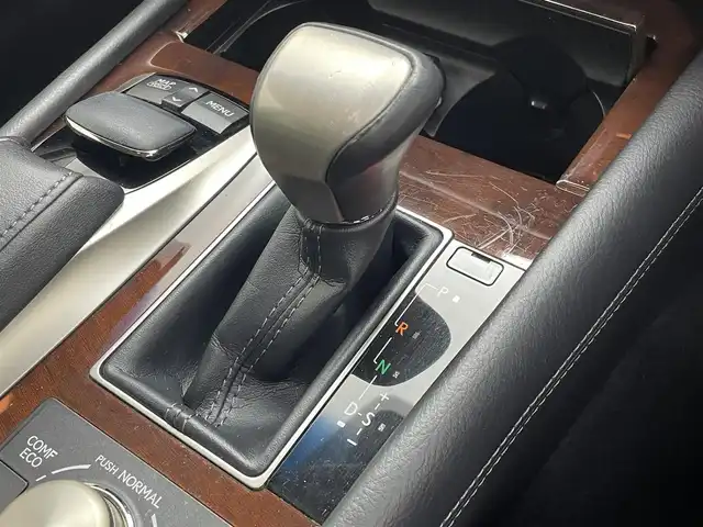 レクサス ＬＳ 460 バージョンC Iパッケージ 茨城県 2012(平24)年 7万km スターライトブラックガラスフレーク 純正12.3型ナビ/マークレビンソンサウンドシステム/バックカメラ/フルセグ/プリクラッシュセーフティシステム/レーンキーピングアシスト/レーダークルーズコントロール/BSM/クリアランスソナー/AC100V/ETC/パワートランクリッド/黒革シート/シートヒーター/ベンチレーション/ステアリングヒーター/純正18インチAW/スマートキー