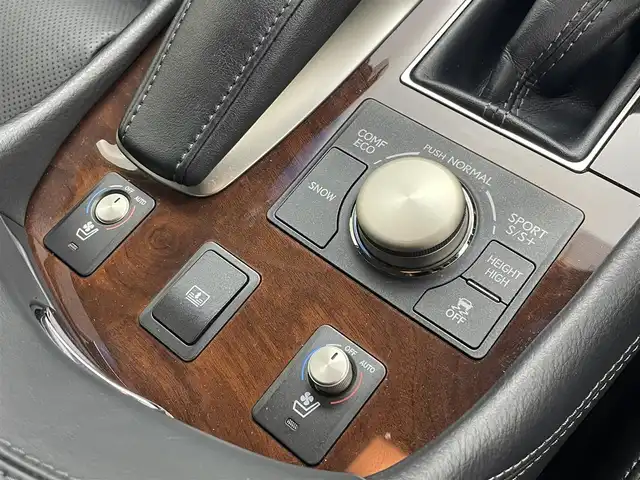 レクサス ＬＳ 460 バージョンC Iパッケージ 茨城県 2012(平24)年 7万km スターライトブラックガラスフレーク 純正12.3型ナビ/マークレビンソンサウンドシステム/バックカメラ/フルセグ/プリクラッシュセーフティシステム/レーンキーピングアシスト/レーダークルーズコントロール/BSM/クリアランスソナー/AC100V/ETC/パワートランクリッド/黒革シート/シートヒーター/ベンチレーション/ステアリングヒーター/純正18インチAW/スマートキー