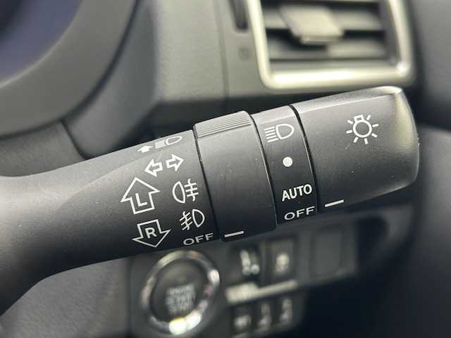 スバル レヴォーグ 2．0STIスポーツアイサイト 宮城県 2017(平29)年 5万km ダークグレーメタリック 禁煙車/４WD/純正8インチナビ：CN-LR830D/（TV/ナビ/CD/DVD/Bluetooth/AM/FM/iPod/SD）/オートブレーキホールド（ADH）/アダプティブクルーズコントロール（ACC）/パドルシフト/本革巻きステアリング/デジタルインナーミラー/ドライブレコーダー/シートヒーター（運転席/助手席）/パワーシート（運転席/助手席）/ブラインドスポットモニター/シートポジションメモリー/フロアマット/ドアバイザー/ETC/アルミペダル/純正18インチアルミホイール/ルーフレール（THULE）