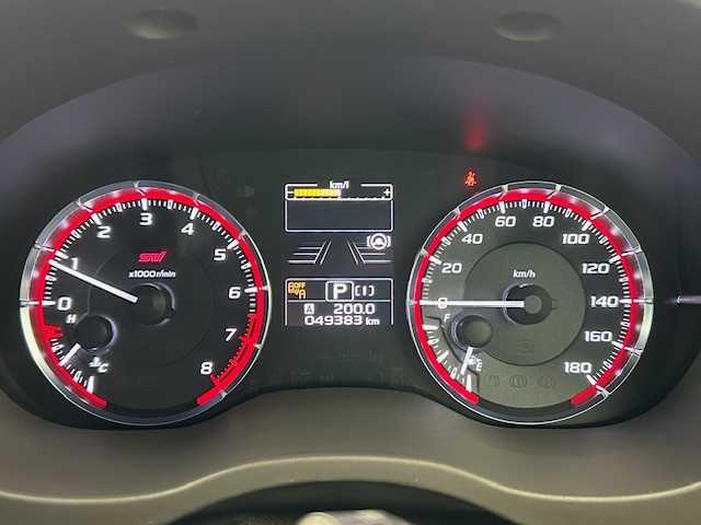 スバル レヴォーグ 2．0STIスポーツアイサイト 宮城県 2017(平29)年 5万km ダークグレーメタリック 禁煙車/４WD/純正8インチナビ：CN-LR830D/（TV/ナビ/CD/DVD/Bluetooth/AM/FM/iPod/SD）/オートブレーキホールド（ADH）/アダプティブクルーズコントロール（ACC）/パドルシフト/本革巻きステアリング/デジタルインナーミラー/ドライブレコーダー/シートヒーター（運転席/助手席）/パワーシート（運転席/助手席）/ブラインドスポットモニター/シートポジションメモリー/フロアマット/ドアバイザー/ETC/アルミペダル/純正18インチアルミホイール/ルーフレール（THULE）